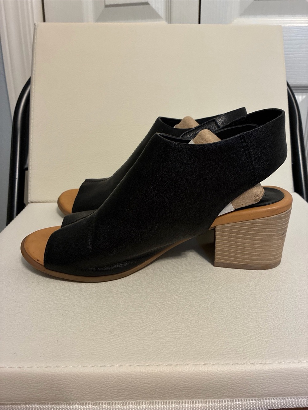 Korks by Kork-Ease Cayleigh Black Leather Block Heel Sandals Size 7.5M Open Toe - Picture 5 of 10
